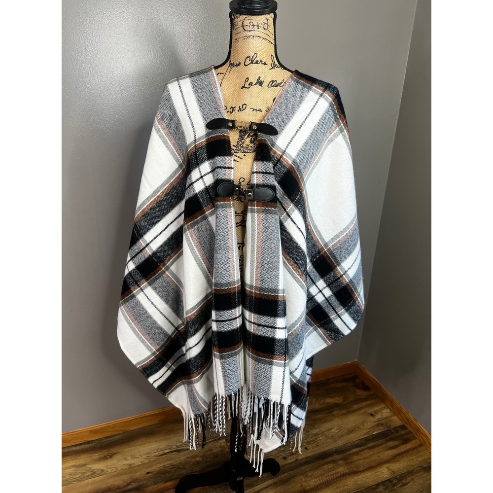 C. Est. 1946 Womens Plaid Poncho Wrap Fringed Shawl White Black Brown One Size